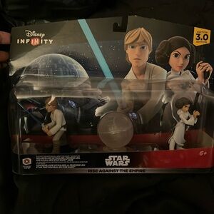 Disney infinity Luke and leia nwt